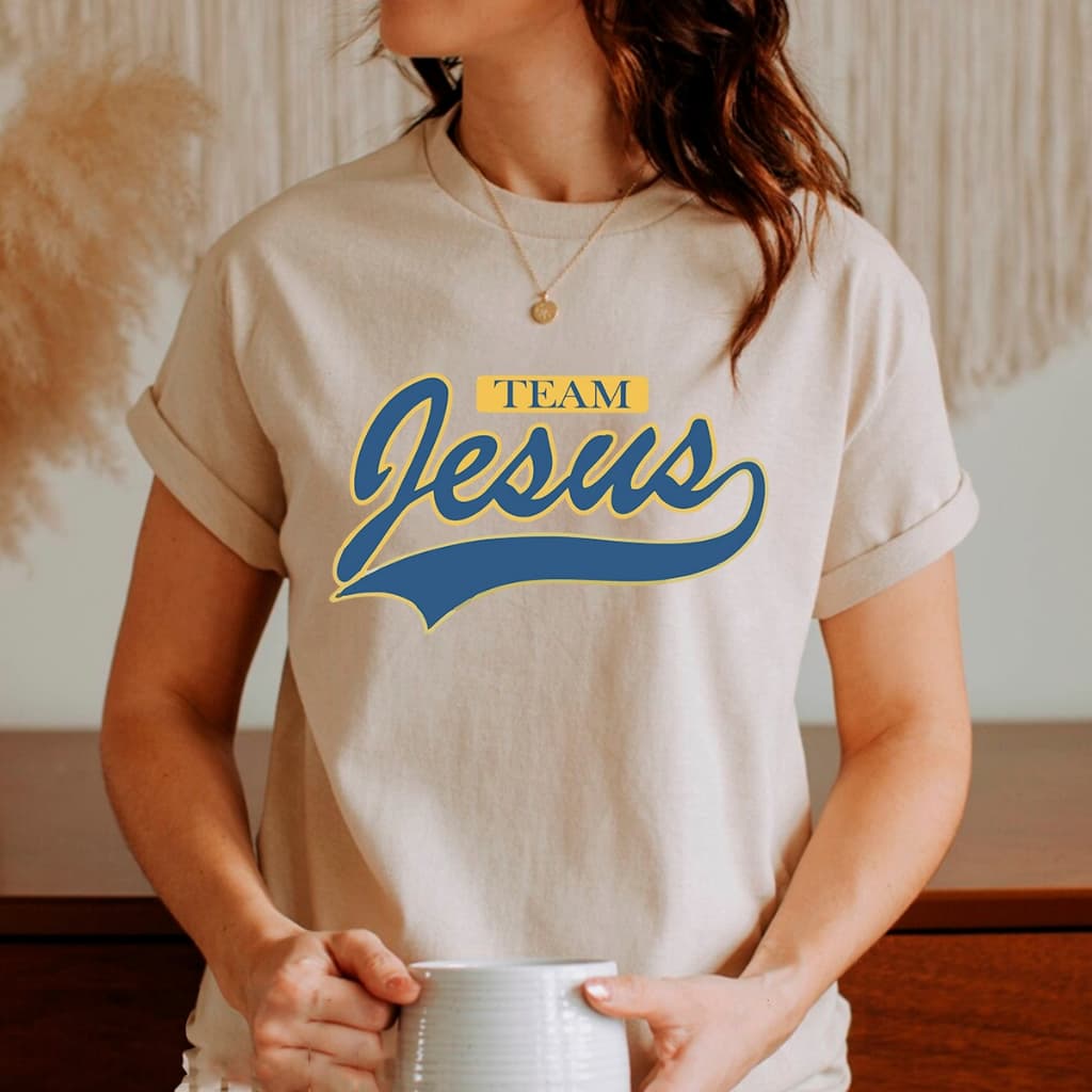 Camiseta Feminina Oversized ou T-shirt Estampa Gospel Team Jesus Estampada Cristã Fé Gospel Promoção